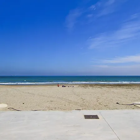 Pineda 8 Planet Costa Dorada